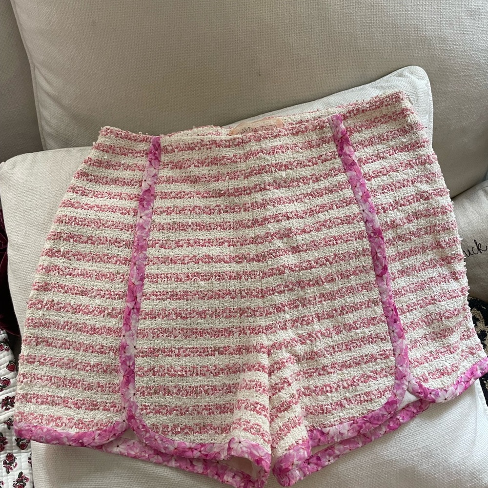 Pink high waisted summer shorts
